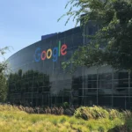 Google 針對法院對搜尋壟斷案的判決決定上訴，司法部要求其拆分廣告部門與開放搜尋資料，牽動 AI 競爭格局。