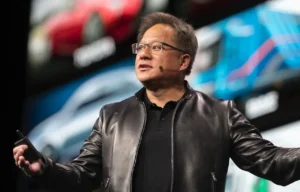 輝達執行長黃仁勳第三度訪問中國，與高層會晤並釋出 H20 晶片有望重啟供應訊號，是否預示美中 AI 關係將解凍？