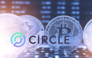 Ripple 與 Circle 積極申請美國國家信託銀行牌照，布局合法加密金融市場。捷克央行首次買入 Coinbase 股份，加密監管進入立法關鍵期。